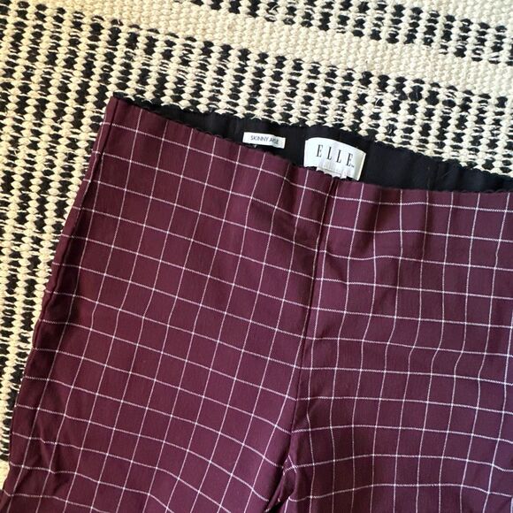 Elle Size Medium Burgundy Plaid Casual wear ankle pants - Picture 4 of 6